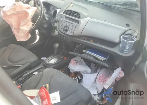 2010 Honda Fit Sport z USA, uszkodzony, nr VIN JHMGE8H47AS025911